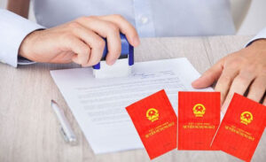 Thủ tục sang tên sổ đỏ cần giấy tờ gì? Thời gian thực hiện mất bao lâu?
